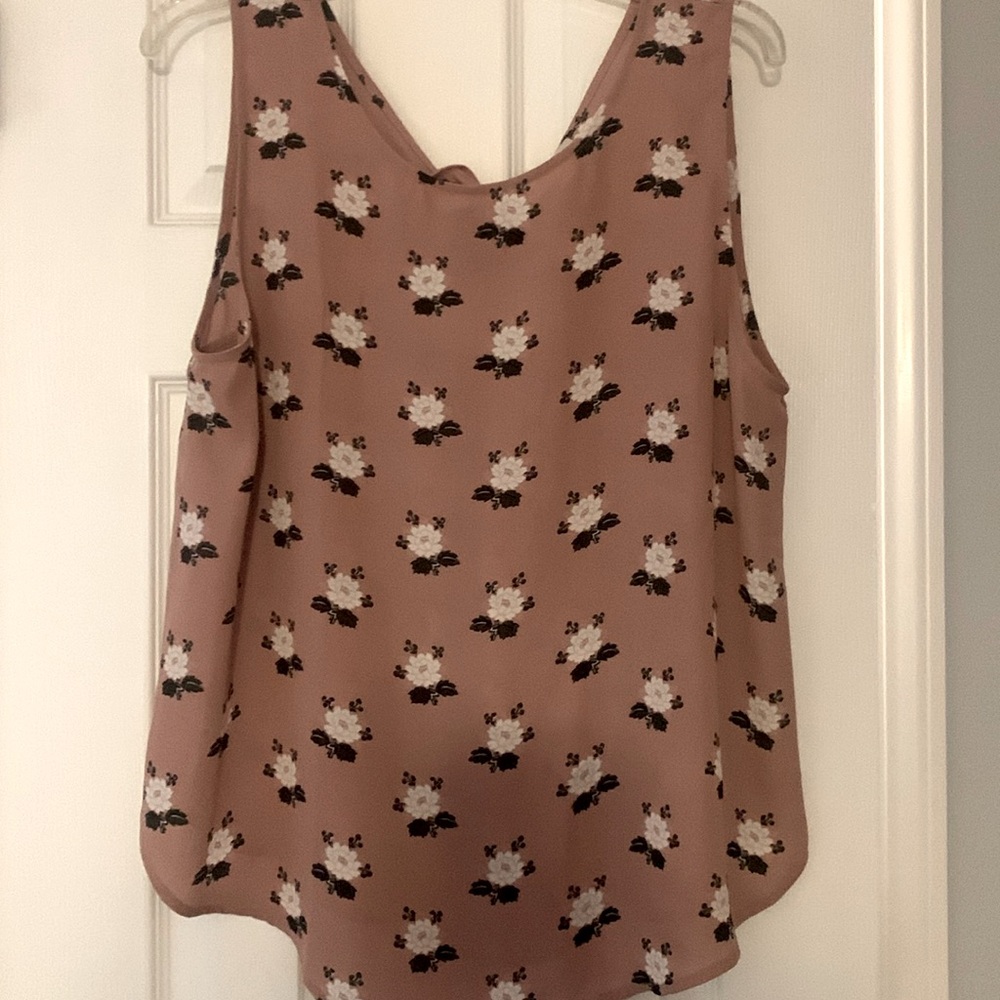 Sleeveless loose fit Tank Top